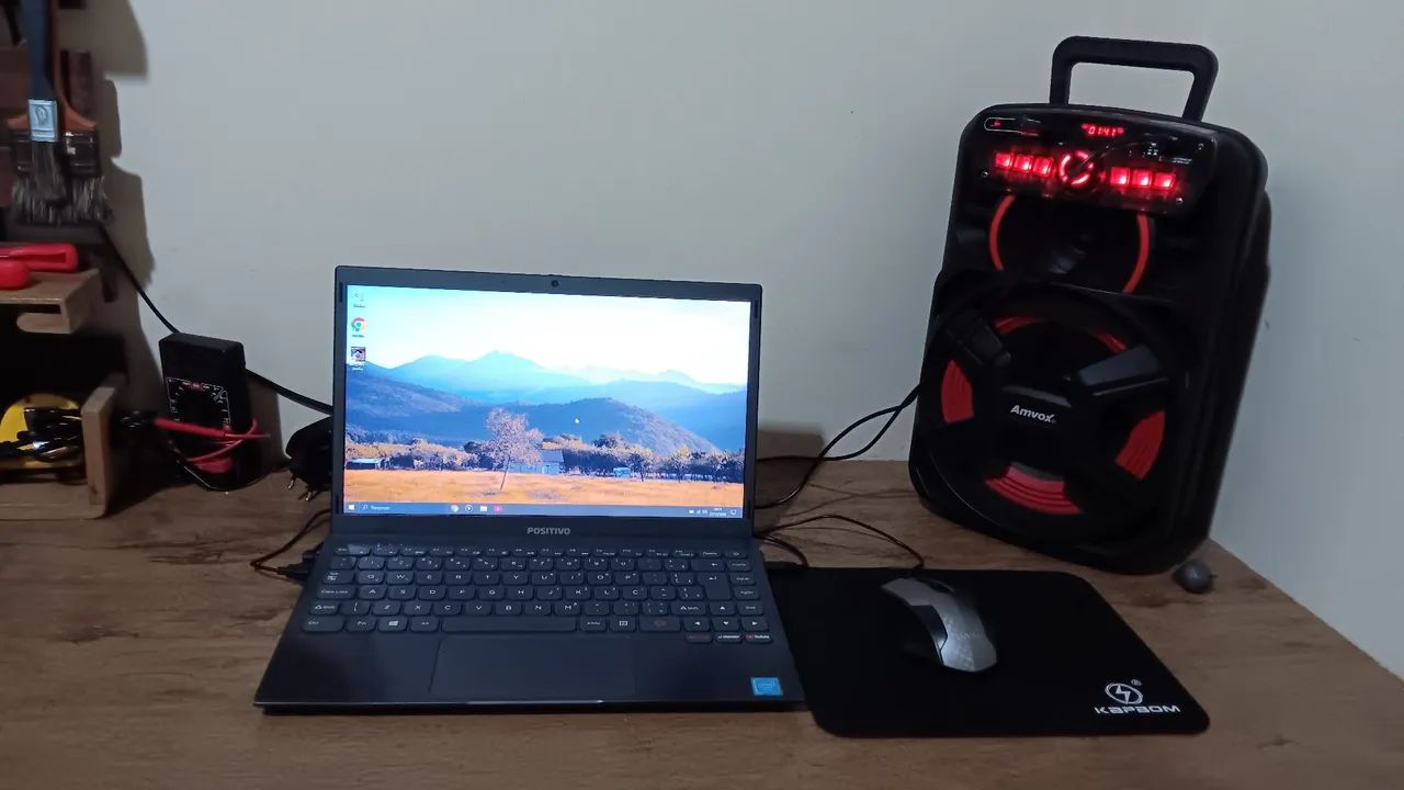 Notebook positivo 4GB de RAM e 129 de SSD