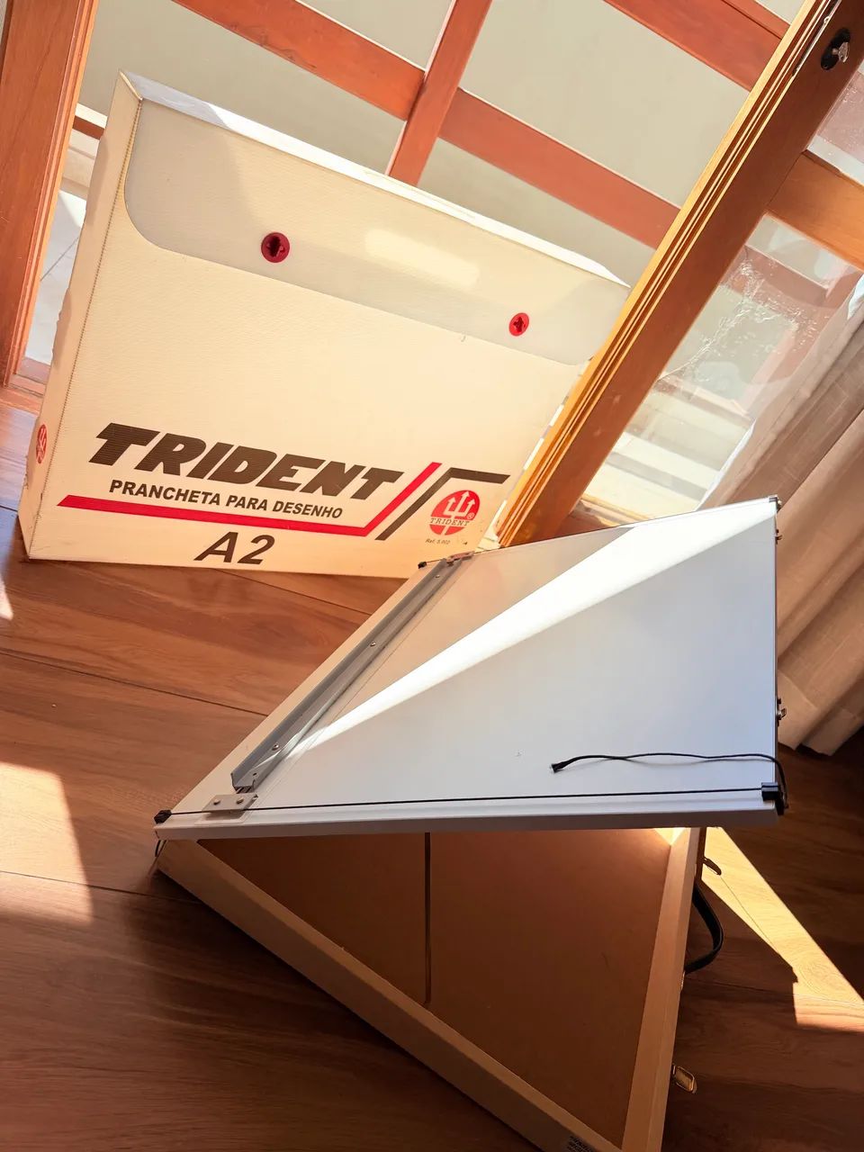 PRANCHETA PARA DESENHO TRIDENT A2 - SEMINOVA - Foto 4