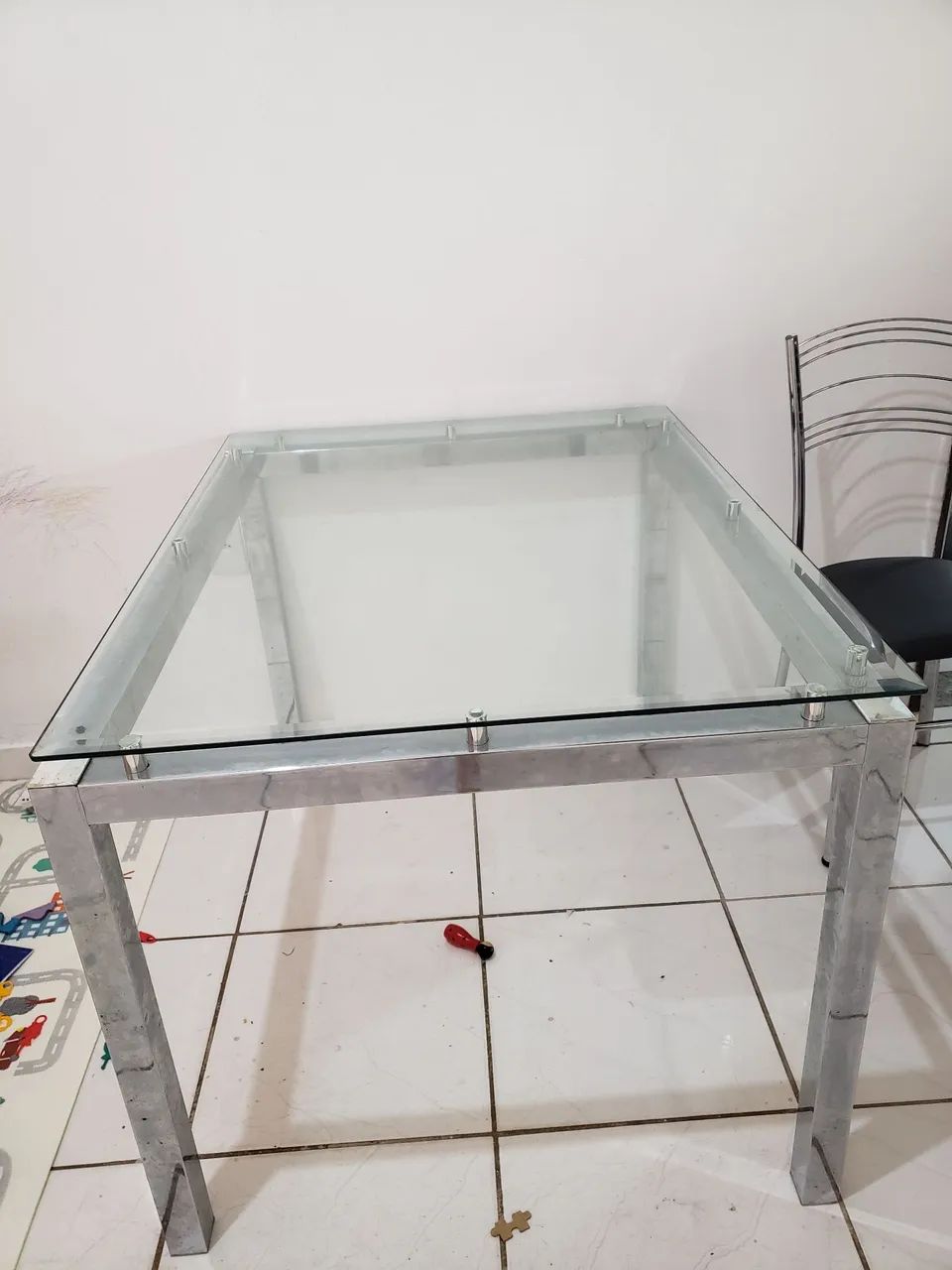 Mesa tampo de vidro 4 cadeiras