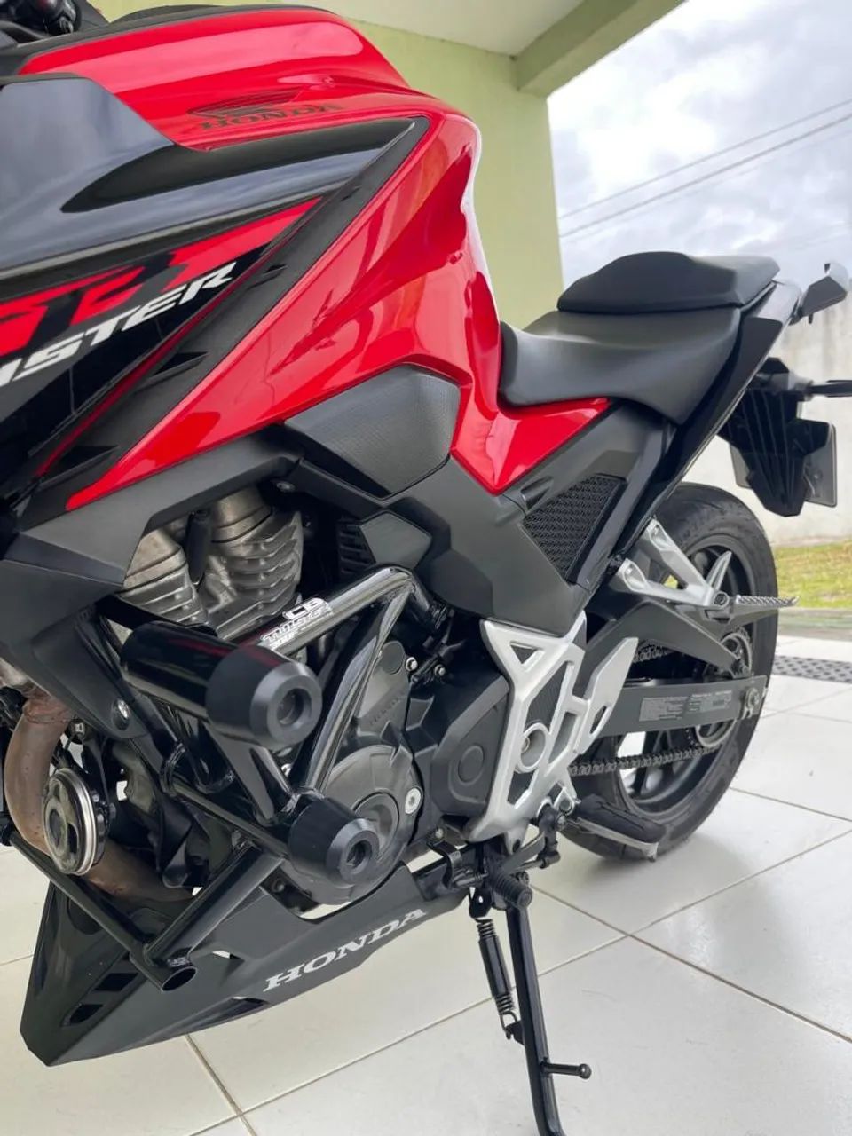 Moto CB twister 300f com abs - Foto 2