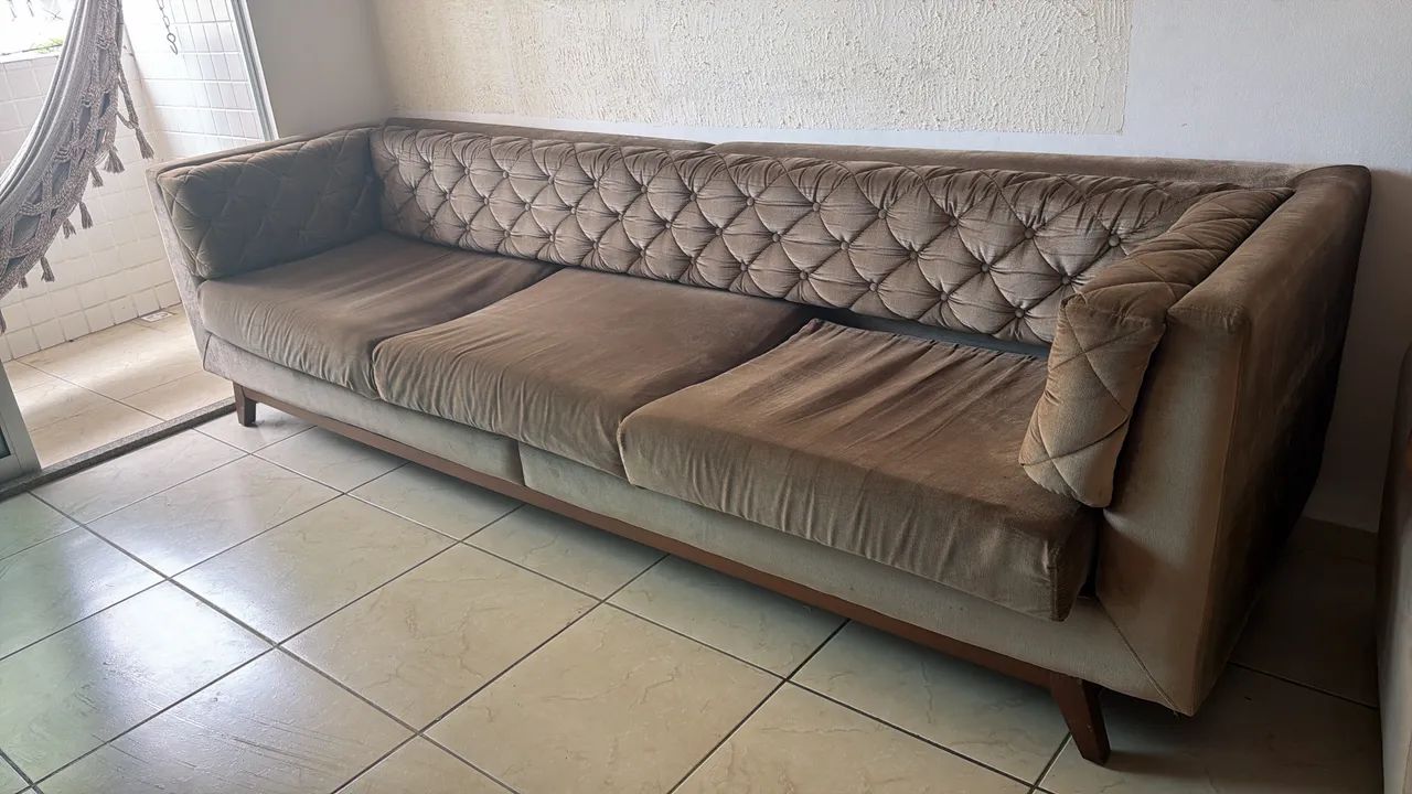 Sofá 3 lugares bem conservado 