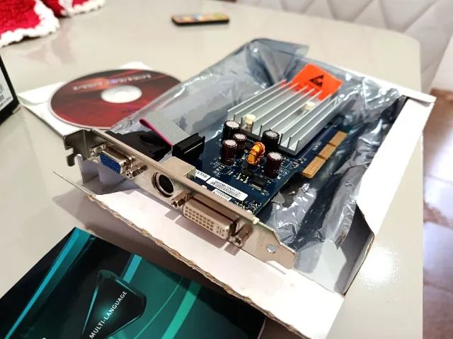 Placa de Video AGP Nvidia Geforce 6200 512MB de VRAM na caixa, nova - Foto 4