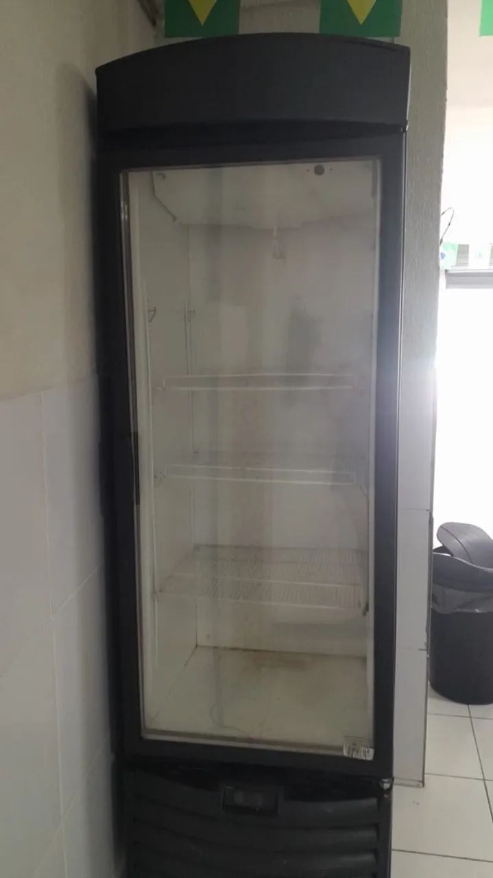 Geladeira expositora 