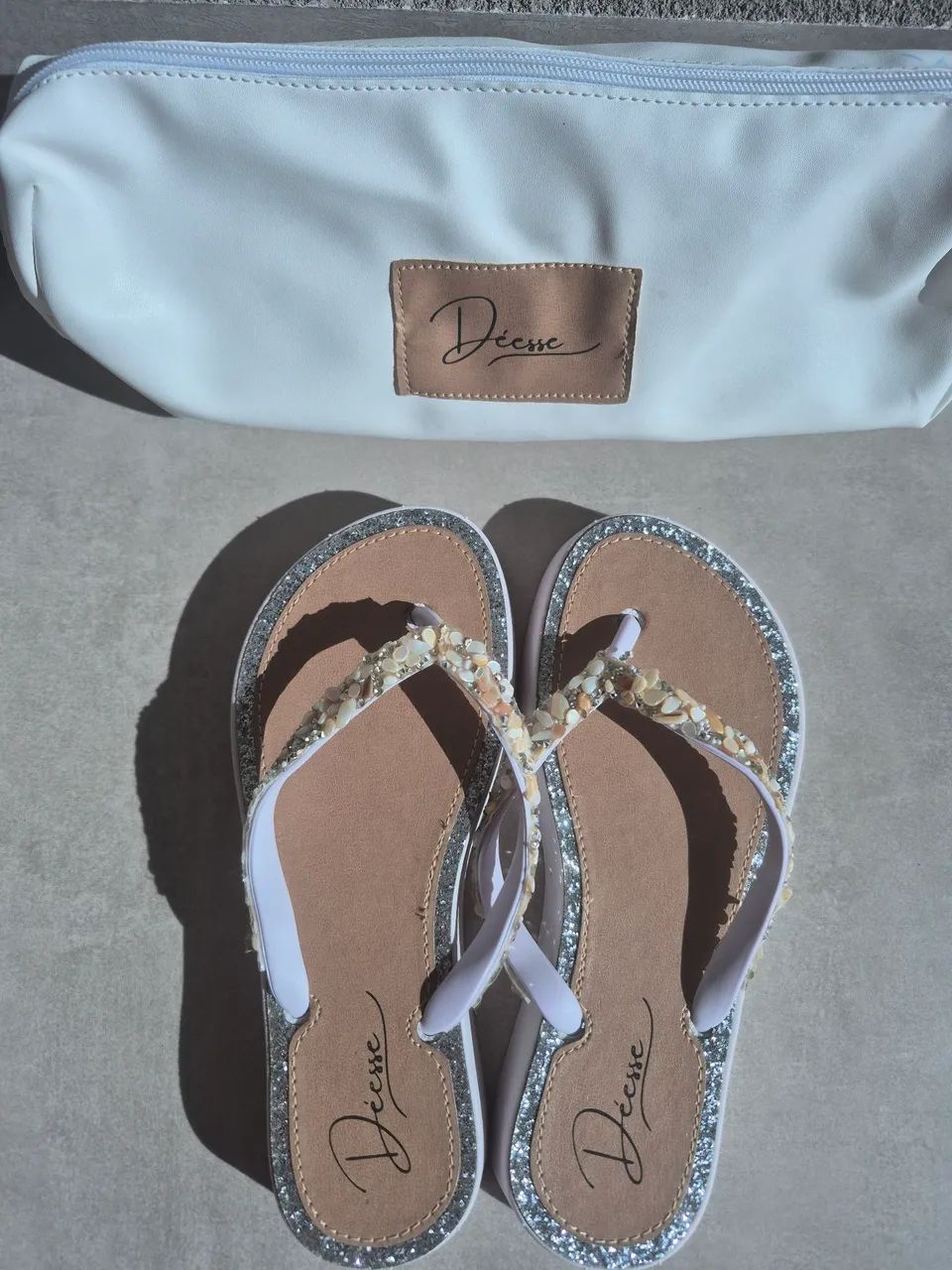 Chinelo com aplique e necesserie/ bolsinha - Foto 3