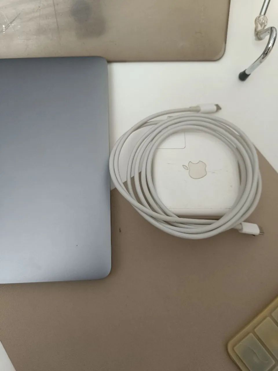 MacBook Pro 13inch, 2017, サンボル 3ポートx 4 Amazon.co.jp: 【整備済み品】Apple MacBook Pro 2017, Thunderbolt