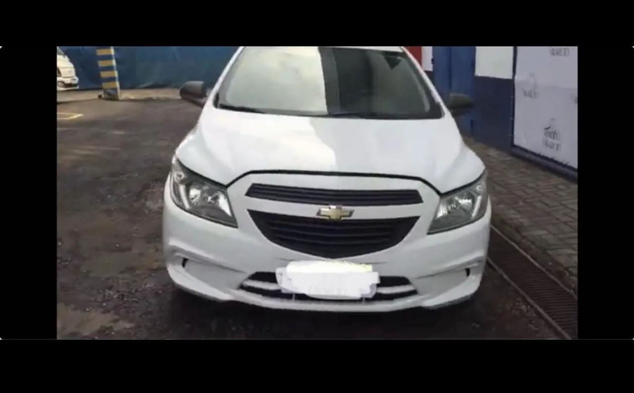 Chevrolet Onix JOY Hatch 1.0 8V Flex Mec. 4P 2017 - Foto 3