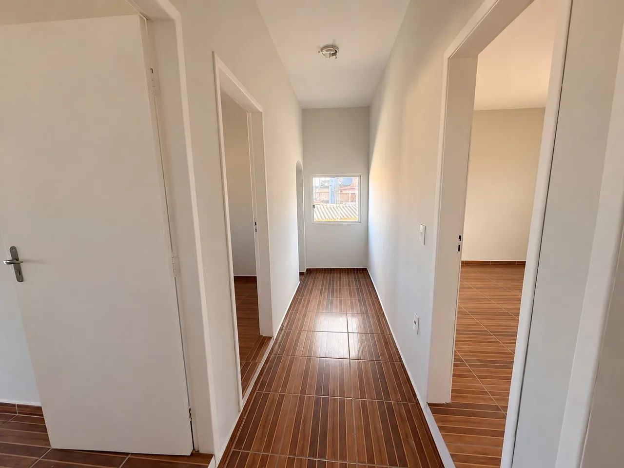 Casa ampla 220 m² com terraço, varanda e área externa