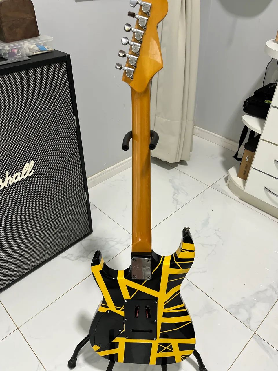 Guitarra Luthier Elifas Santana Van Halen - Foto 2