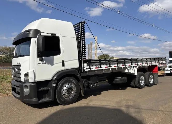 vw 24250 6x2 2011 - Foto 2