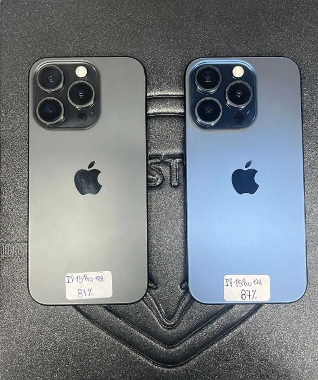 Iphone 15 Pro 128GB Preto e Azul.