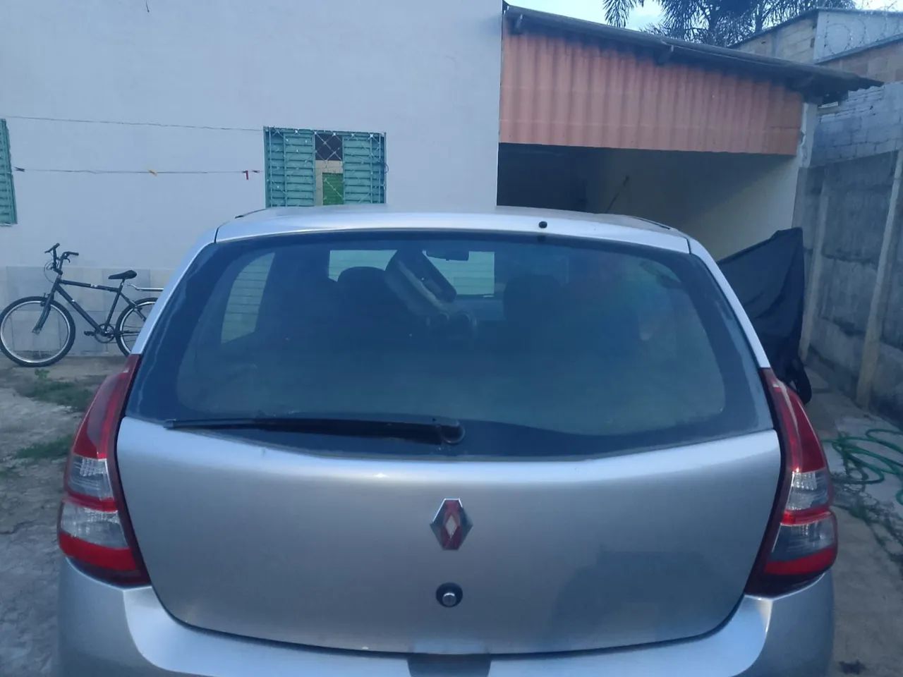 Renault Sandero SANDERO Expression Hi-Flex 1.0 16V 5p 2012