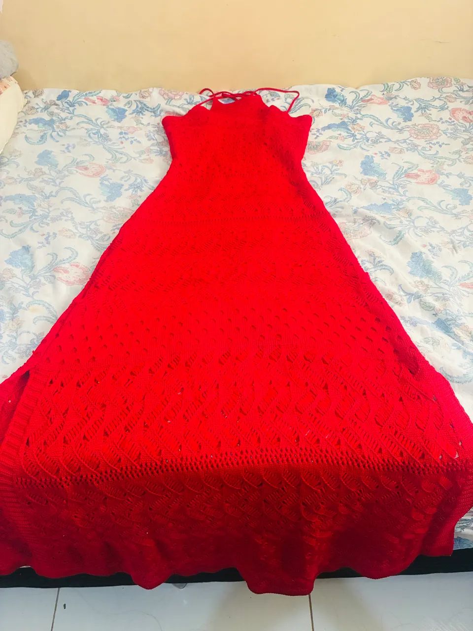 Vestido de tricô vermelho 