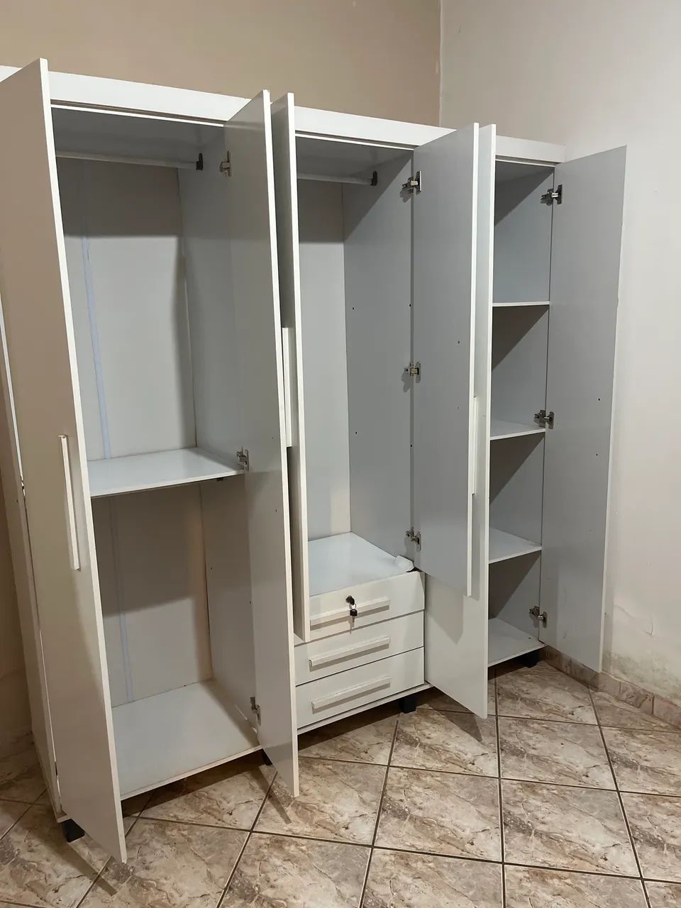 Guarda Roupa