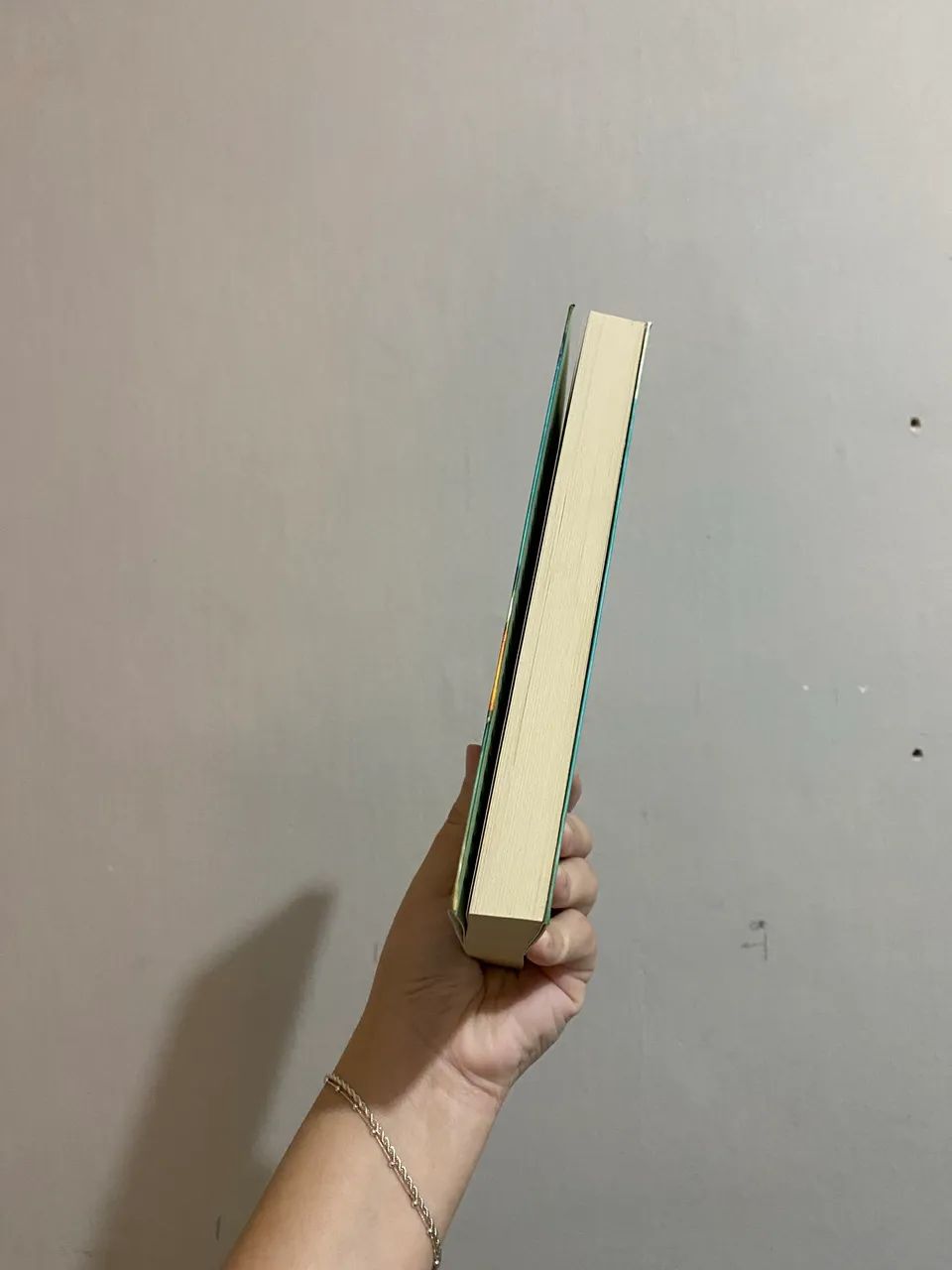 LIVRO É ASSIM QUE COMEÇA - COLLEN HOOVER - Foto 4