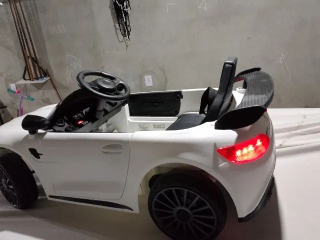 Carrinho elétrico Mercedes infantil  - Foto 3