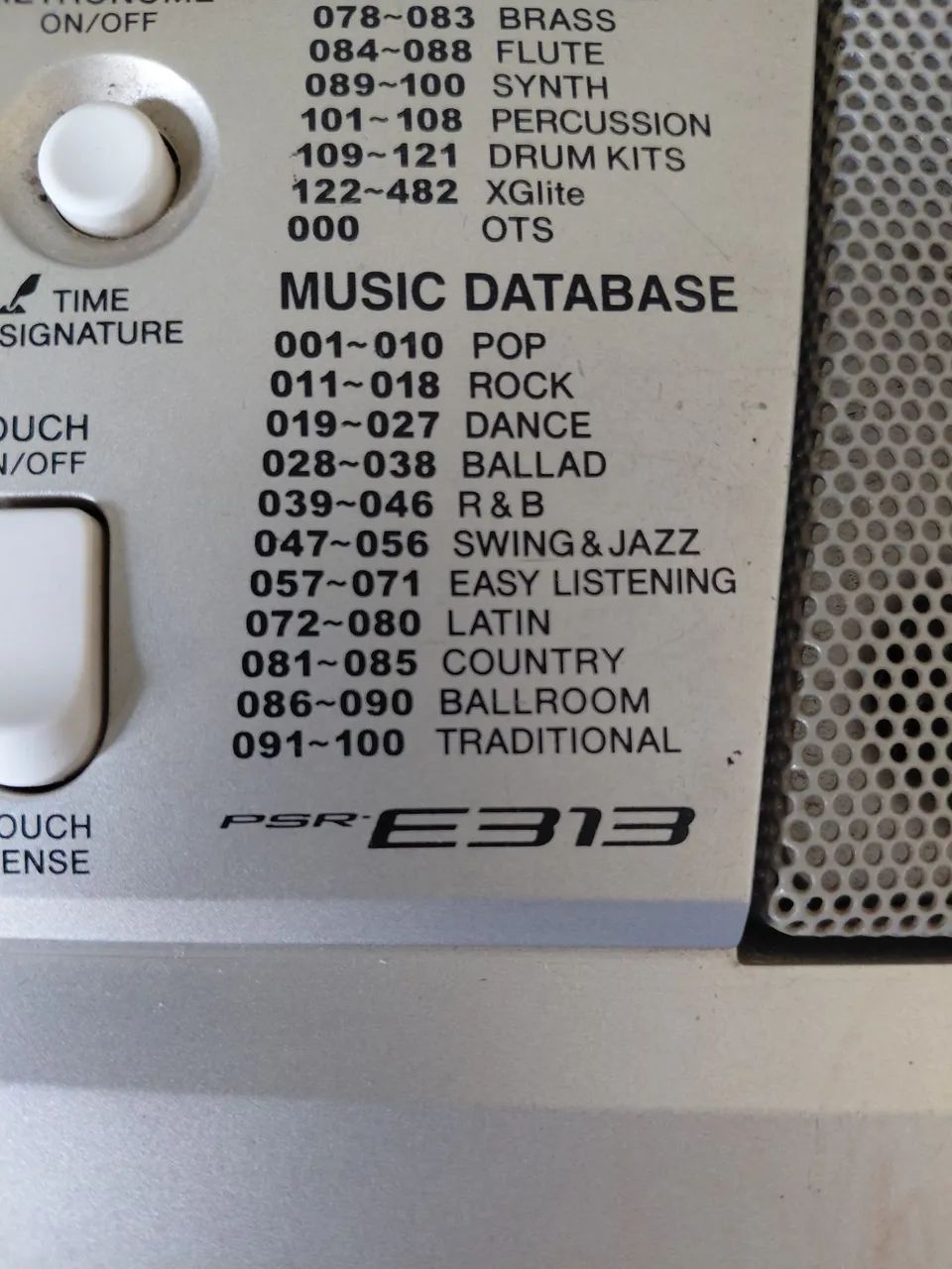 Vendo teclado Yamaha PSR E313, em perfeito estado