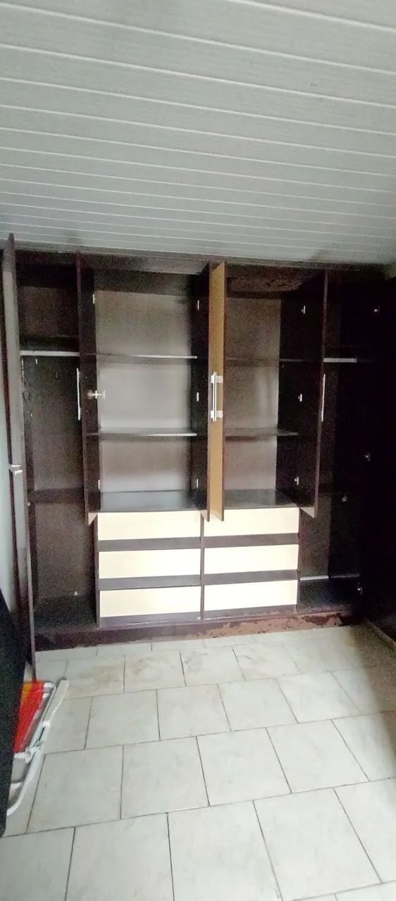 Guarda roupa 6 portas  - Foto 4