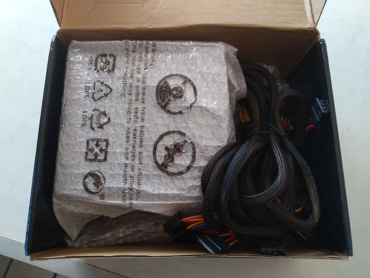 Fonte akasa python 850w real - Foto 2