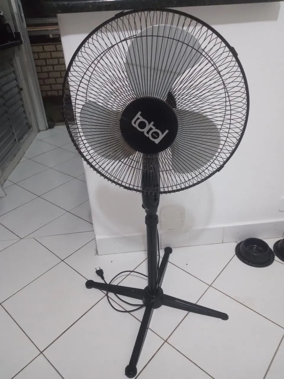 Ventilador de pé total