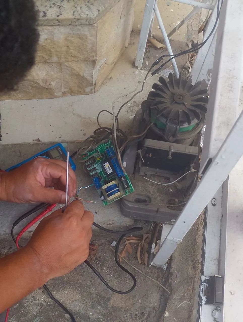 Motores de portão automático Reparo e Instalação 