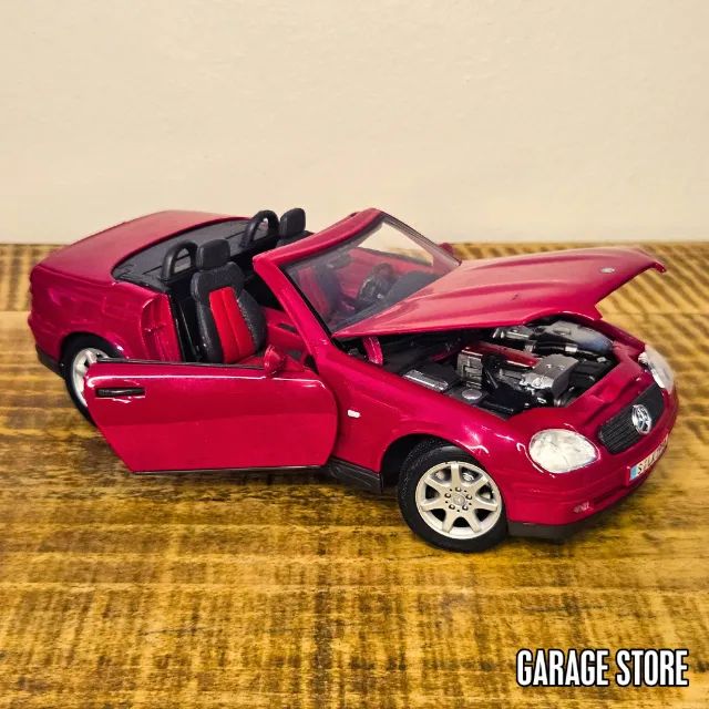 Miniatura Mercedes-Benz SLK 230 1:18 - Maisto - Hobbies e coleções
