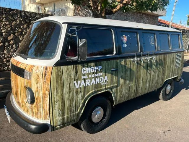 Volkswagen Kombi Standard/ Luxo/ Serie Prata 1995