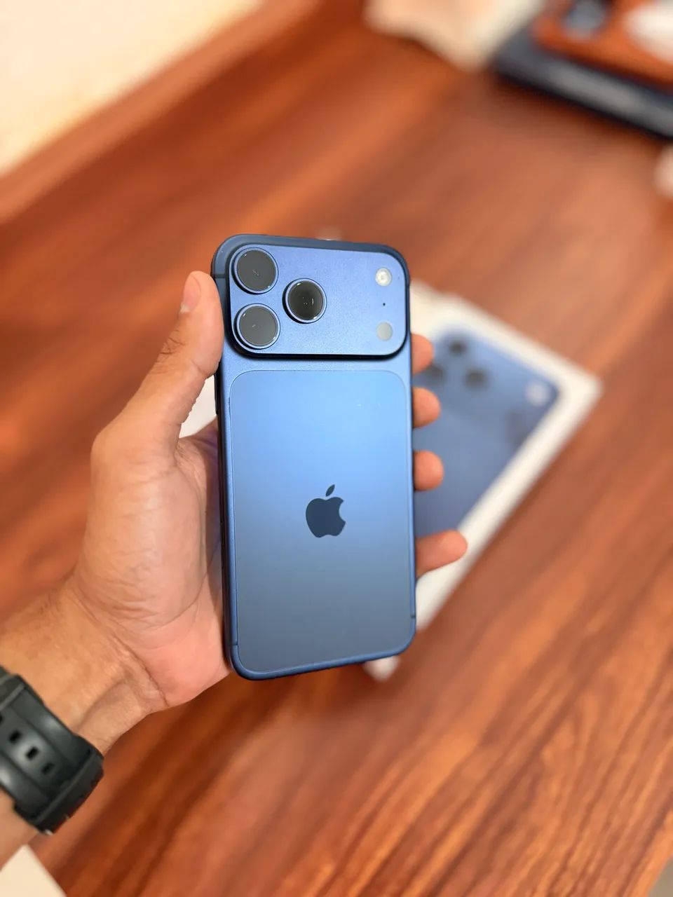 iPhone 17 pro Max 256GB Deep Blue (Na Garantia Apple) 