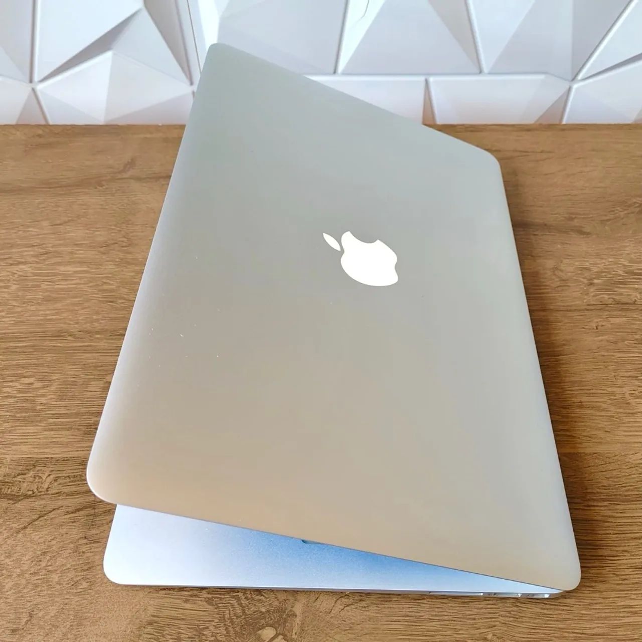 MacBook Air Silver - Core i5 - SSD M2 128GB - Notebooks