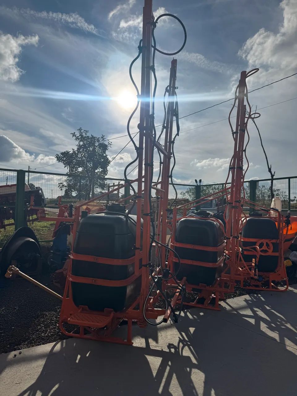 Pulverizadores 600 litros 