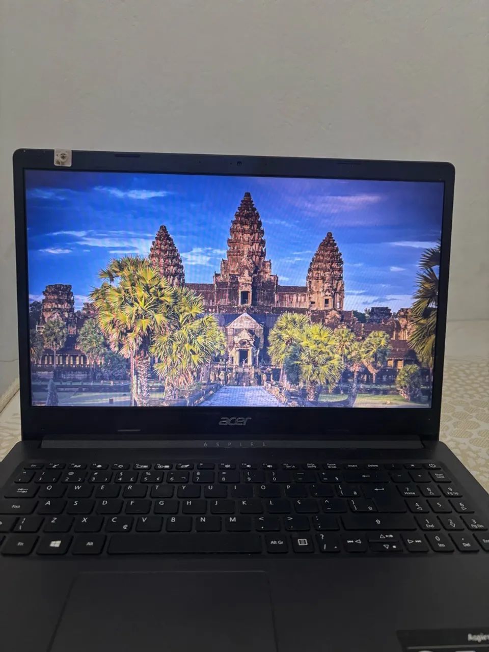 Vende ou troca notebook pelo um celular do meu interesse 