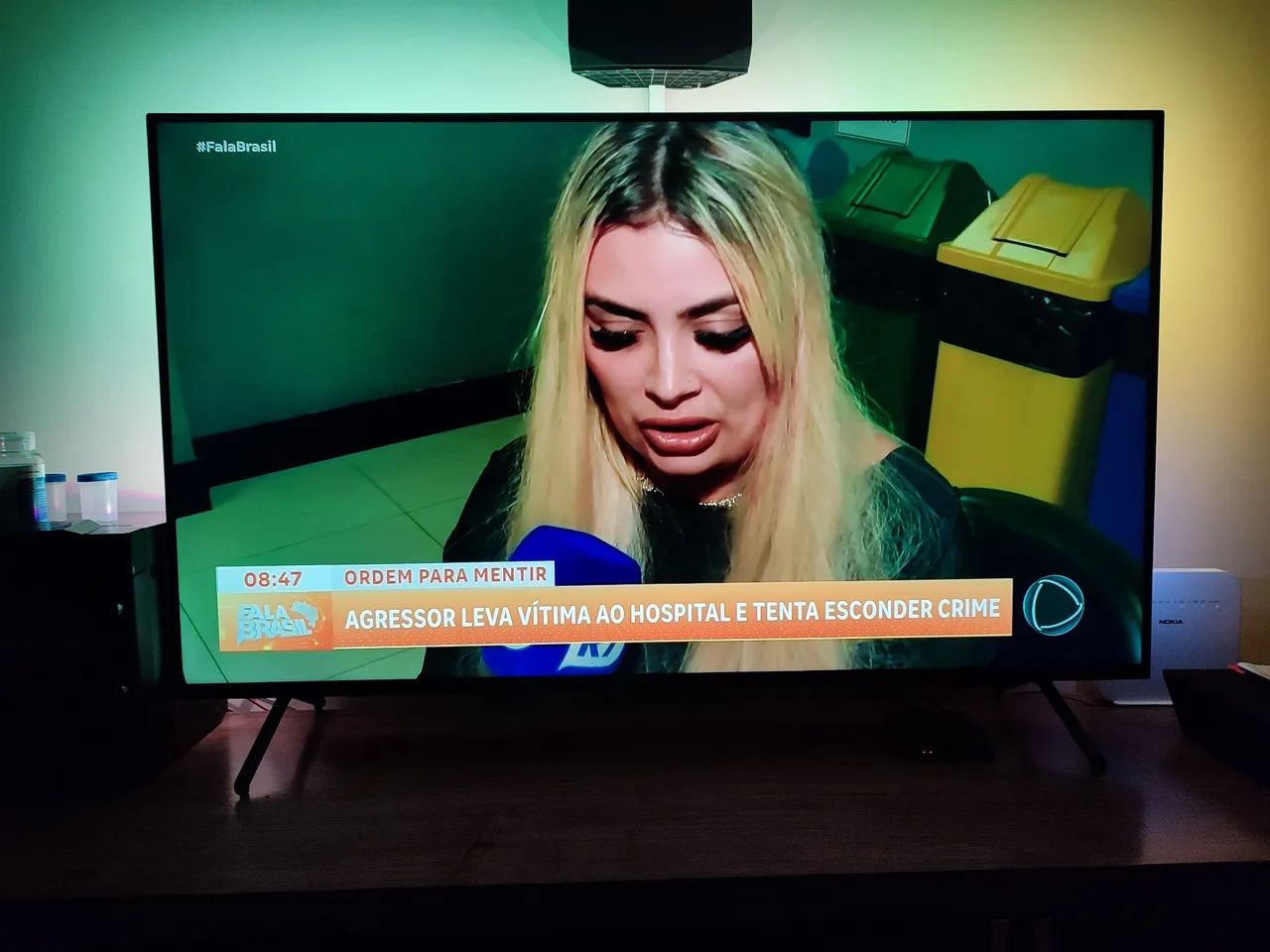 Smart tv 4k philips 50 ambilight - Foto 2