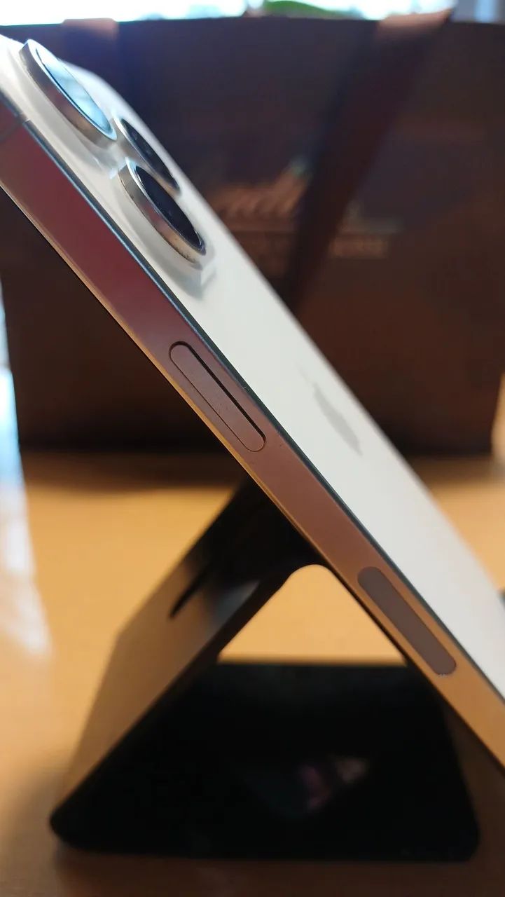 Apple iPhone 15 Pro Max em ótimo estado de conservação! - Foto 3