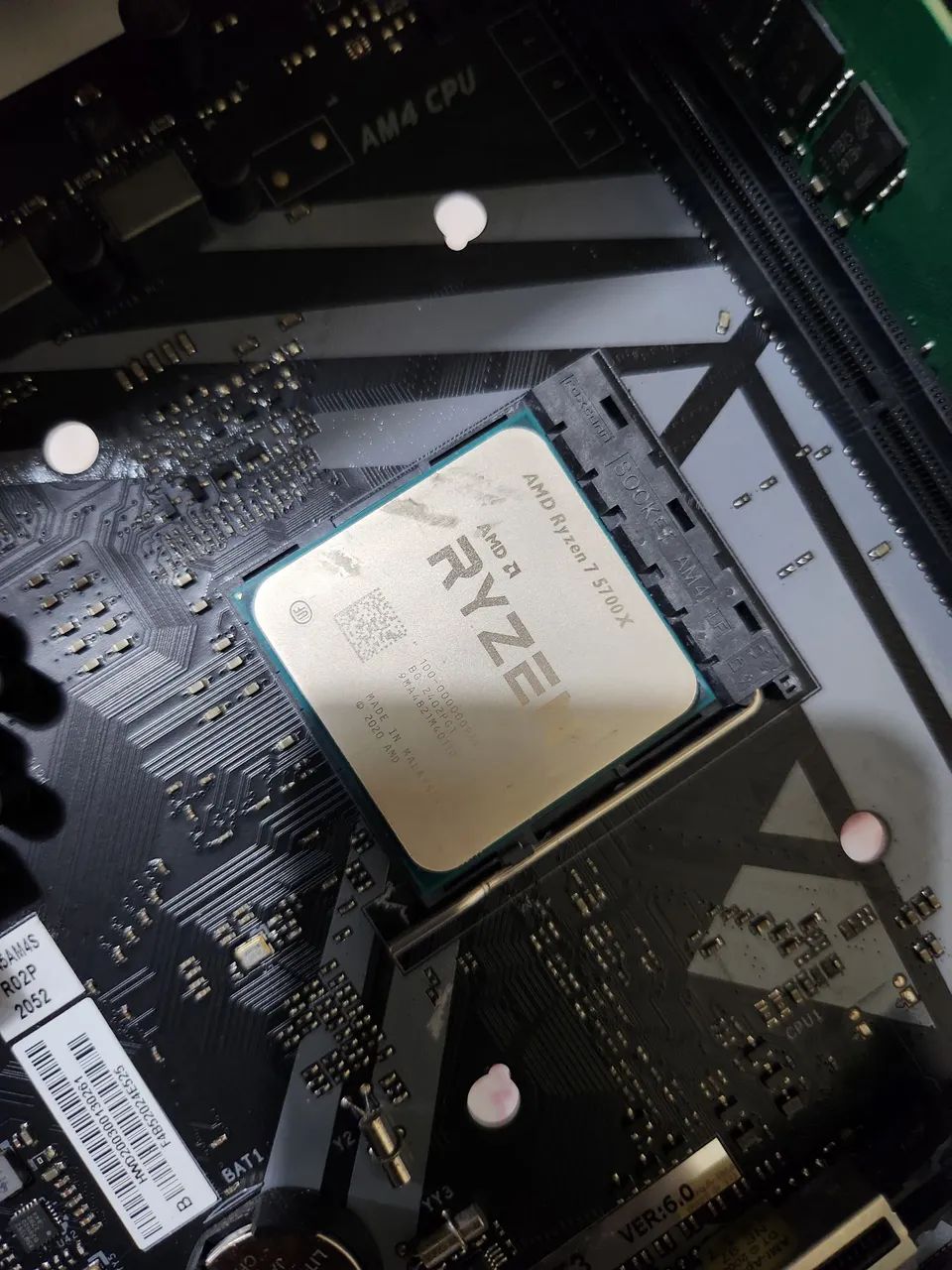 Ryzen 7 5700X - Foto 2