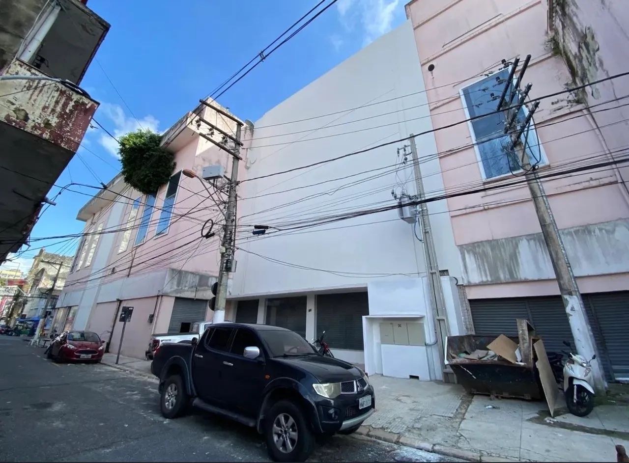 Loja com 2750m2 no coração do Comércio