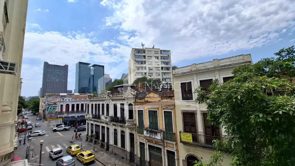 Kitnet/Conjugado : / Residencial / Centro