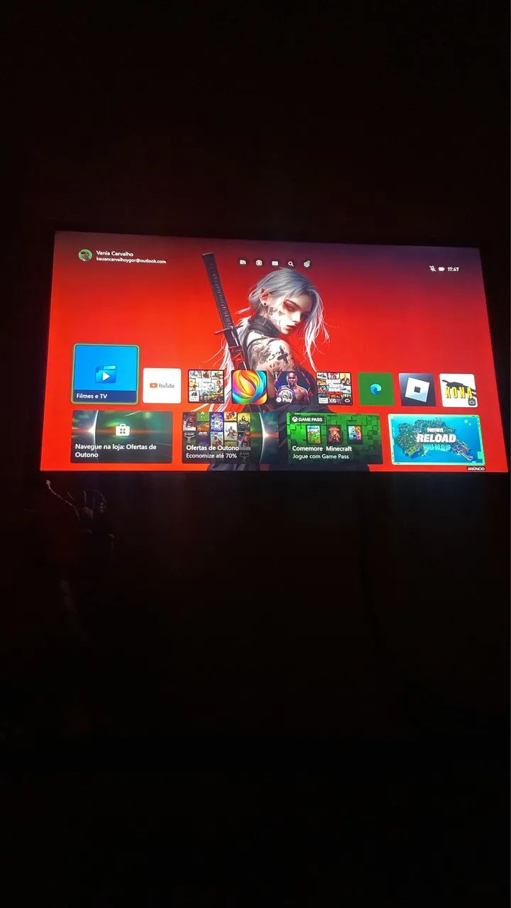 Vendo tv 32 polegadas ela é smart 