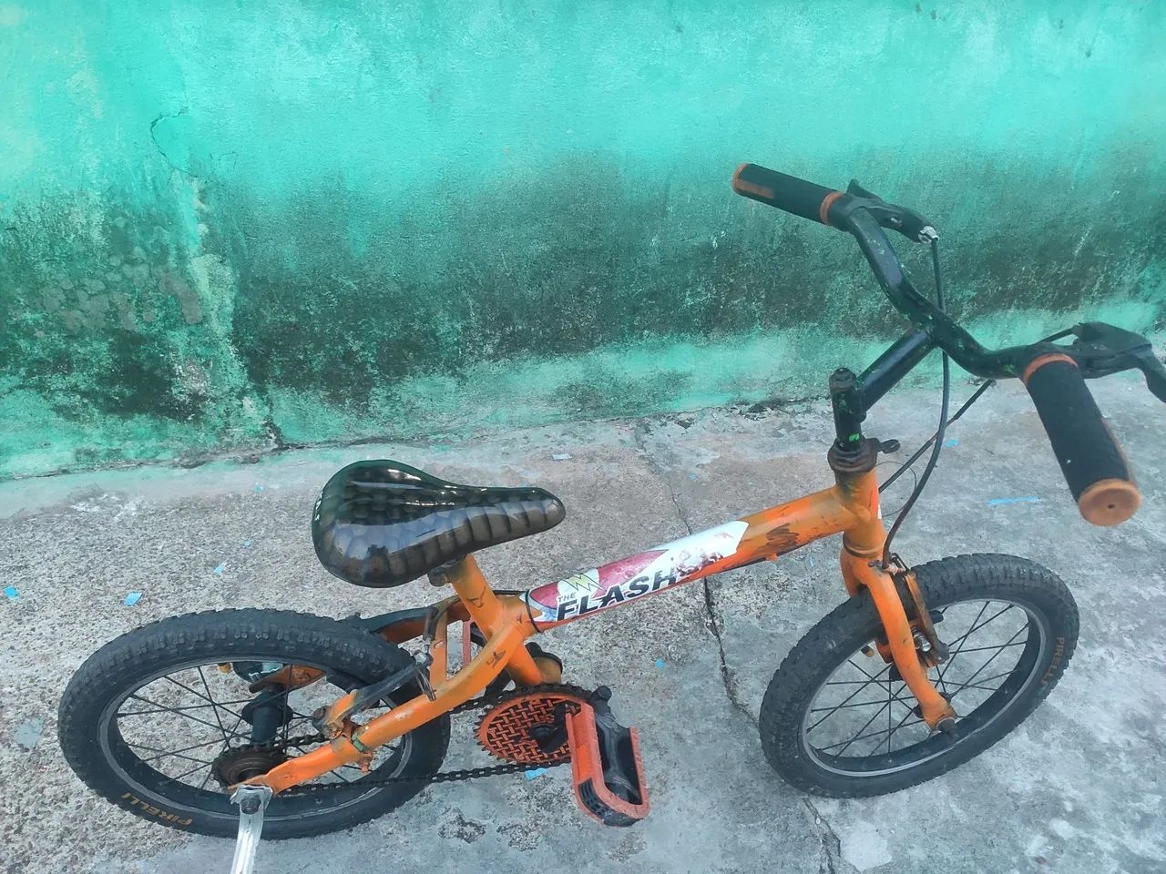 Vendo bicicleta infantil aro 16 - Foto 2