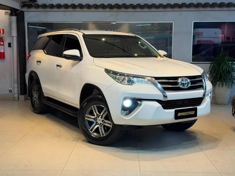 Toyota Hilux 2019