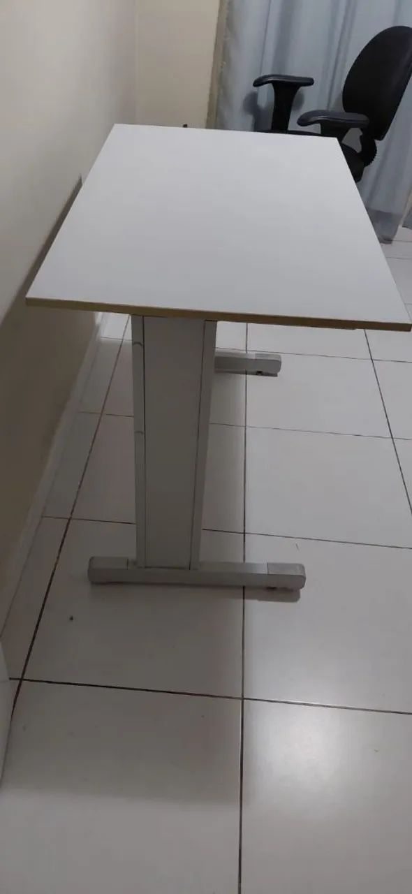 Mesa de estudos - Foto 2