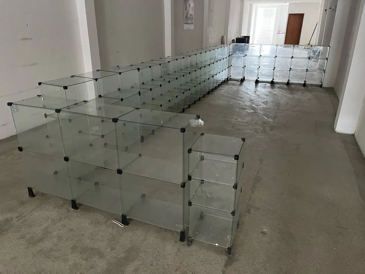 Balcão modular em vidro com 6 metros - Foto 5