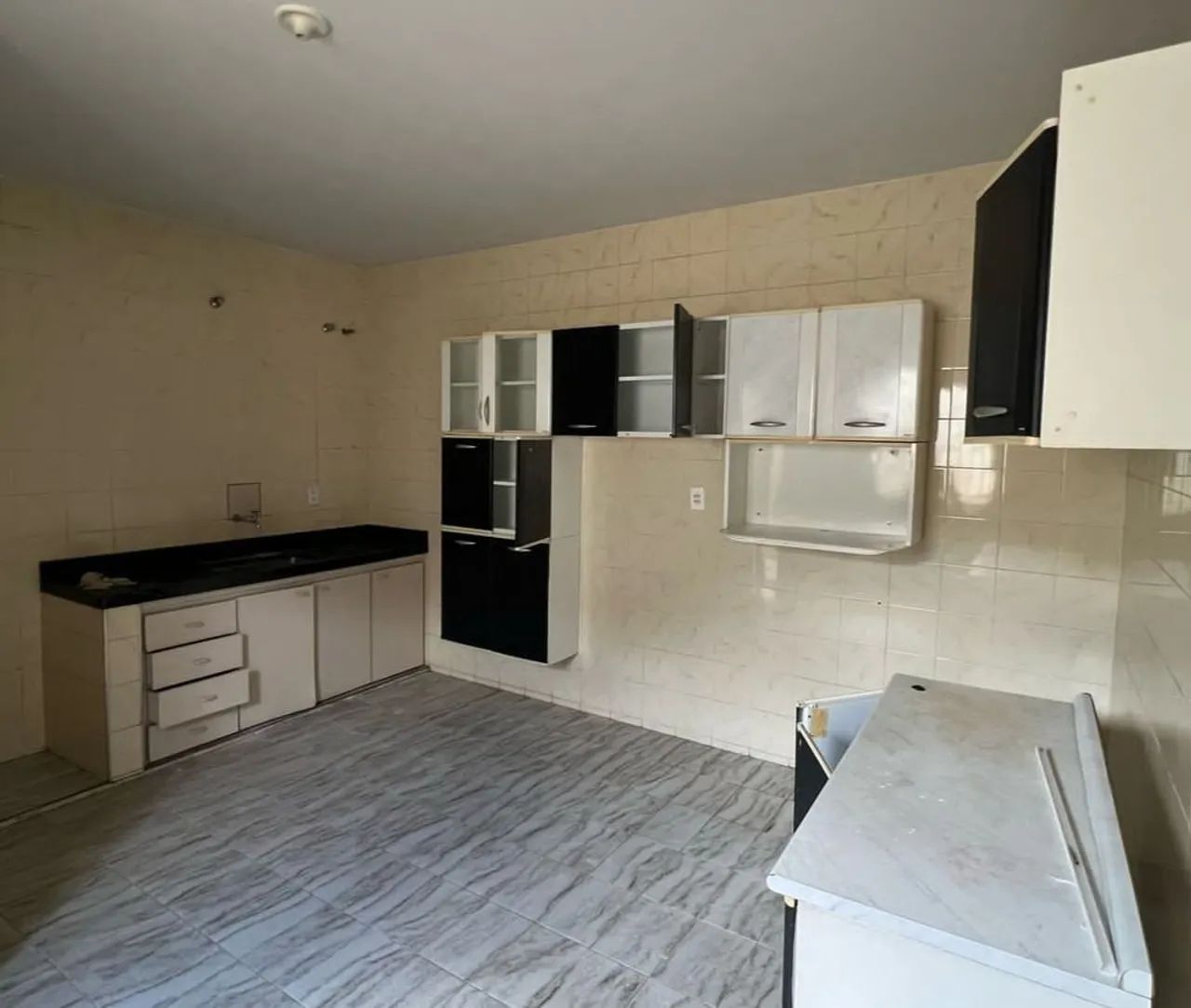 Casa à venda no bairro Saraiva em Uberlândia - Foto 2