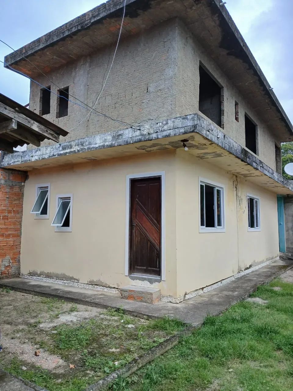 Terreno com 2 casas à venda na Enseada de Brito Palhoça