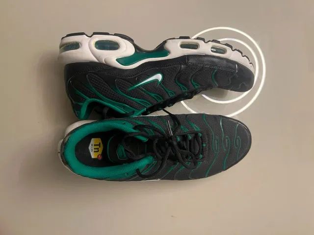 Tênis Nike Air Max Plus Preto/verde