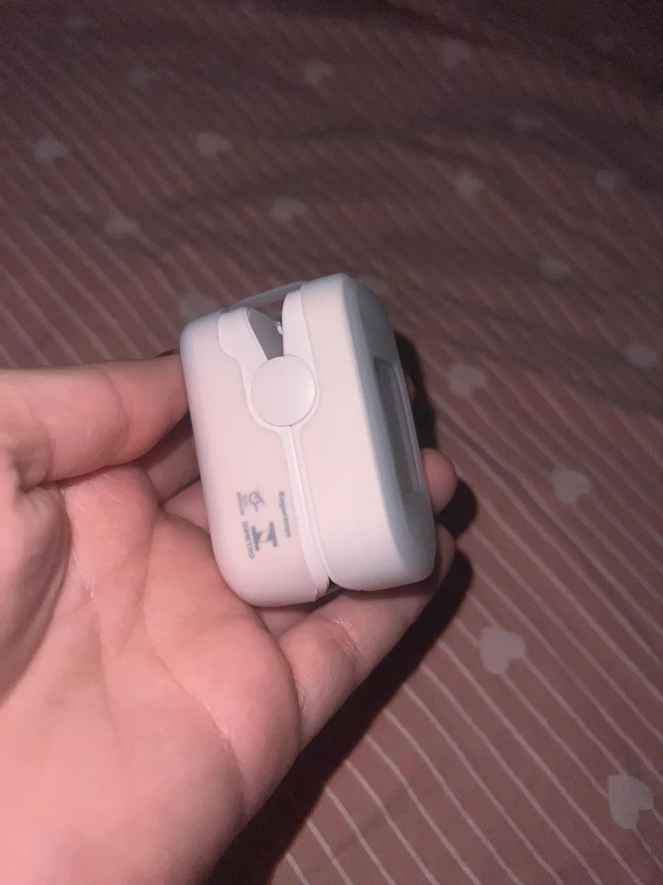 Oxímetro de dedo com capinha e bolsinha para guardar  - Foto 2
