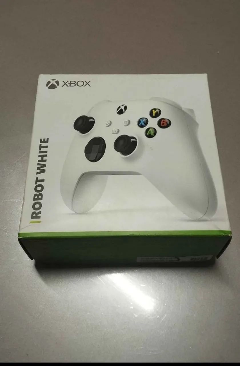 Controle Xbox one Xbox series branco na caixa