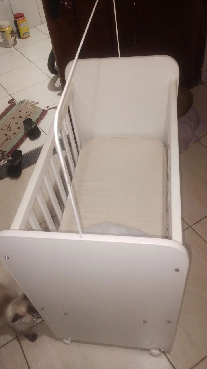 Mini berço  e carrinho 