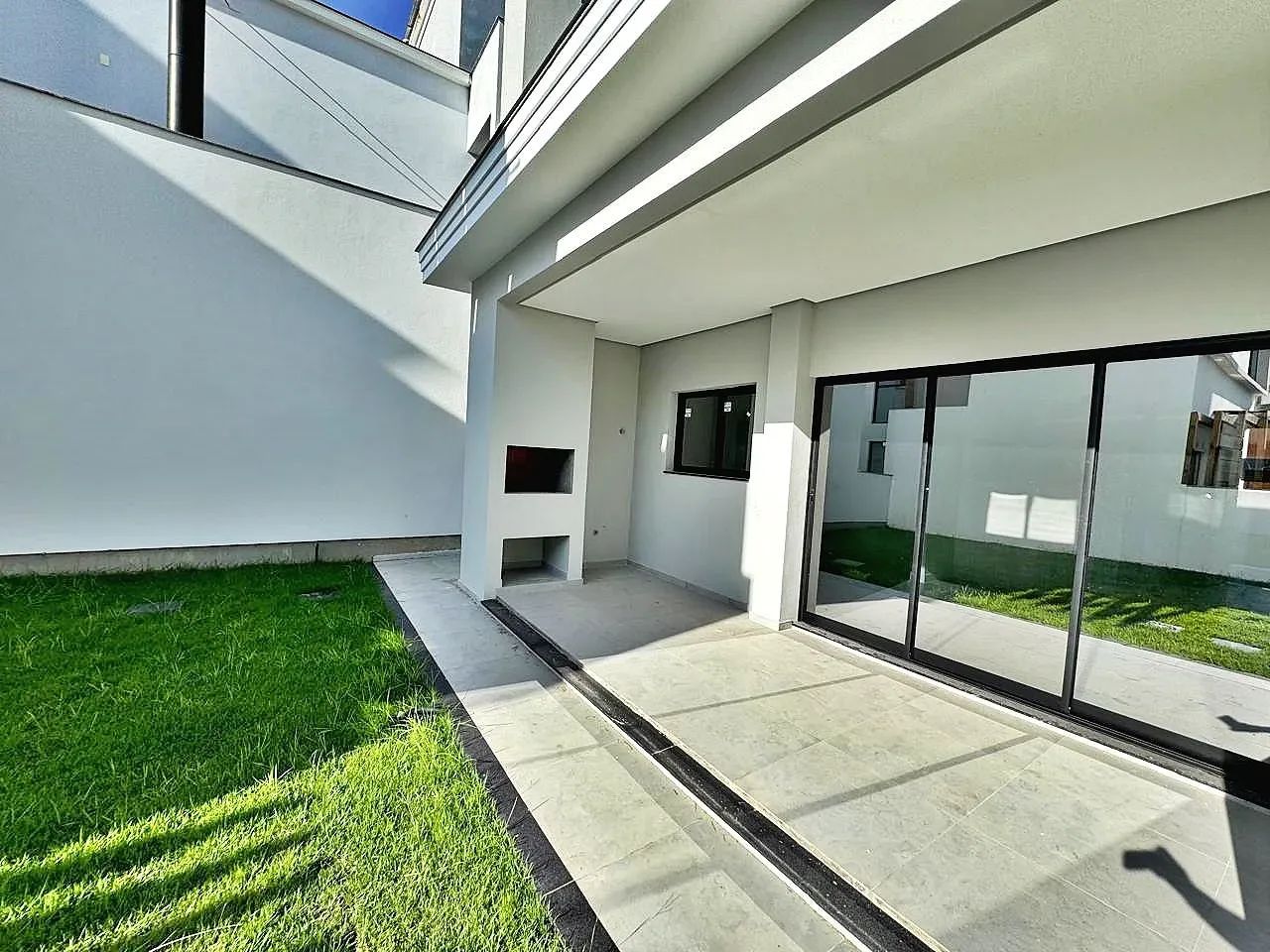 Casa com 03 suítes, no Garden Condomínio Clube. - Foto 4
