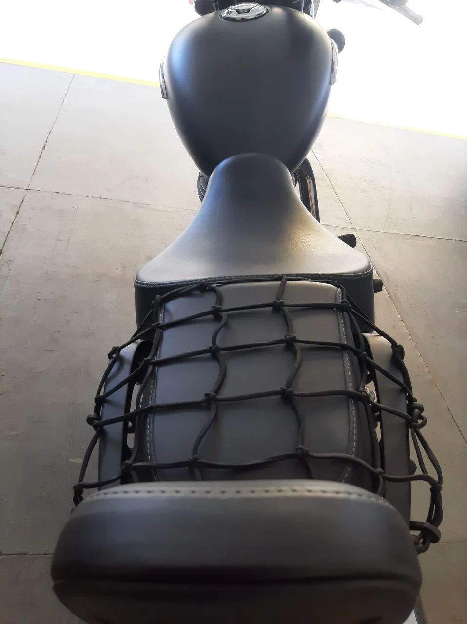 Vendo  com apenas 220 km - Foto 3