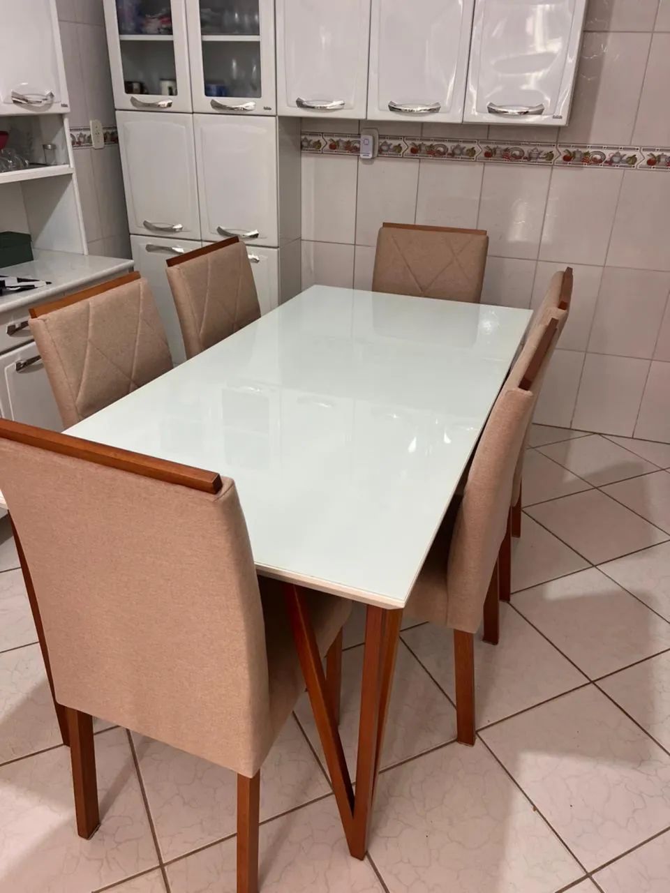 Mesa de jantar + 6 cadeiras