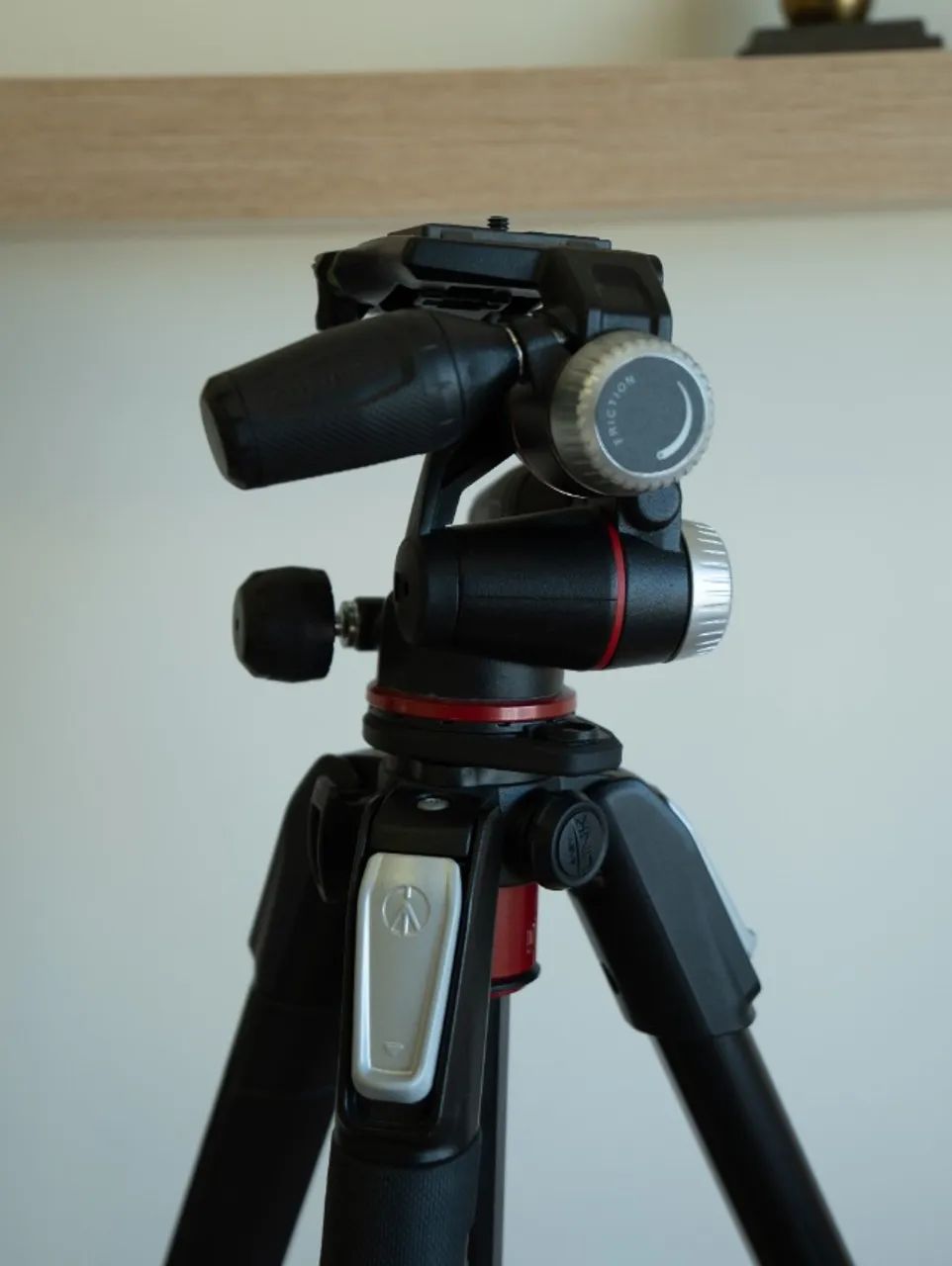 Tripe Manfrotto Mk 055 Pro - Foto 3